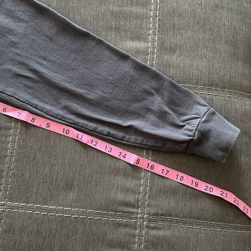 Gray Peloton women’s top. S - Picture 9 of 9
